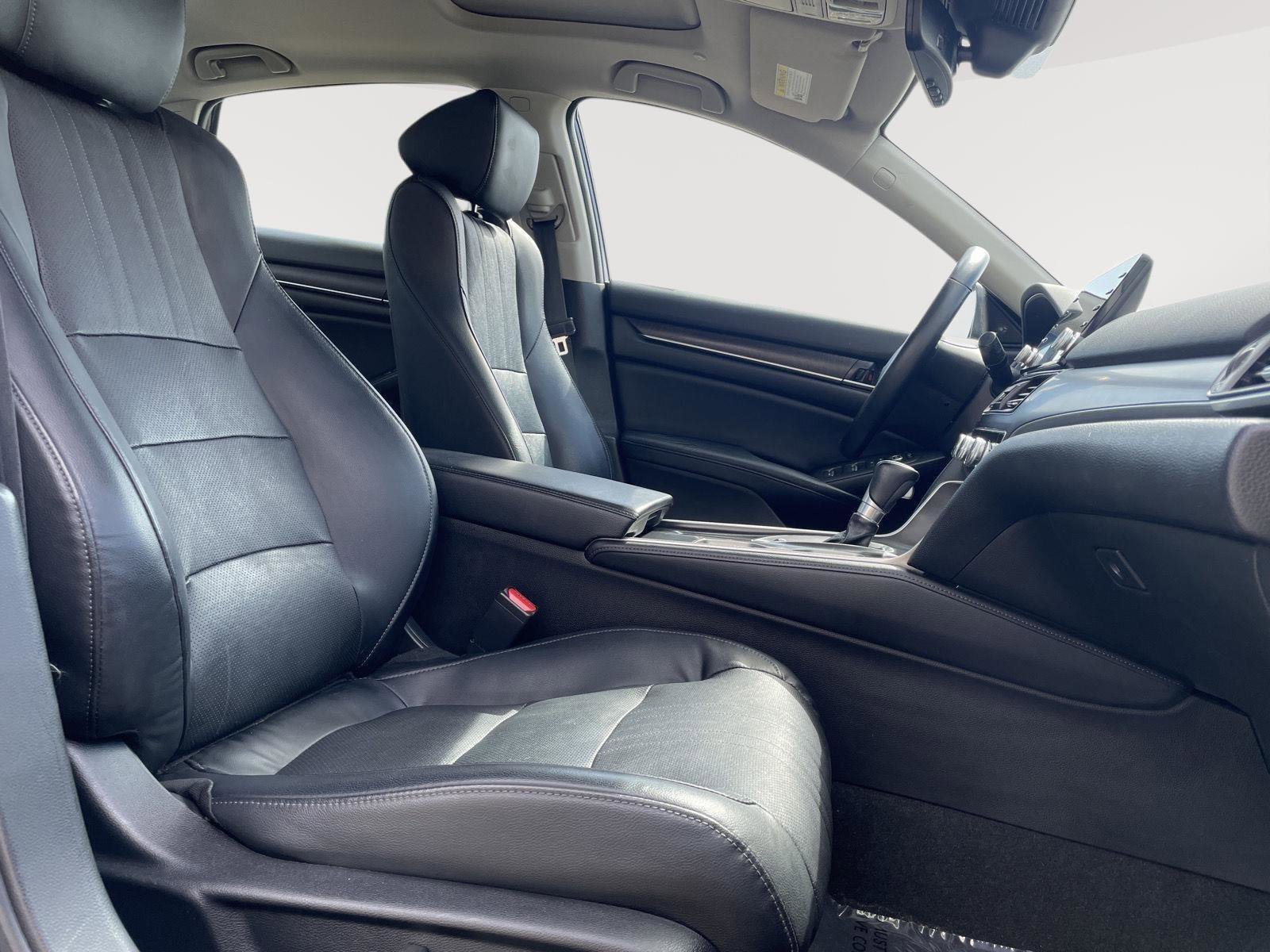 Used 2018 Honda Accord EX-L image 9