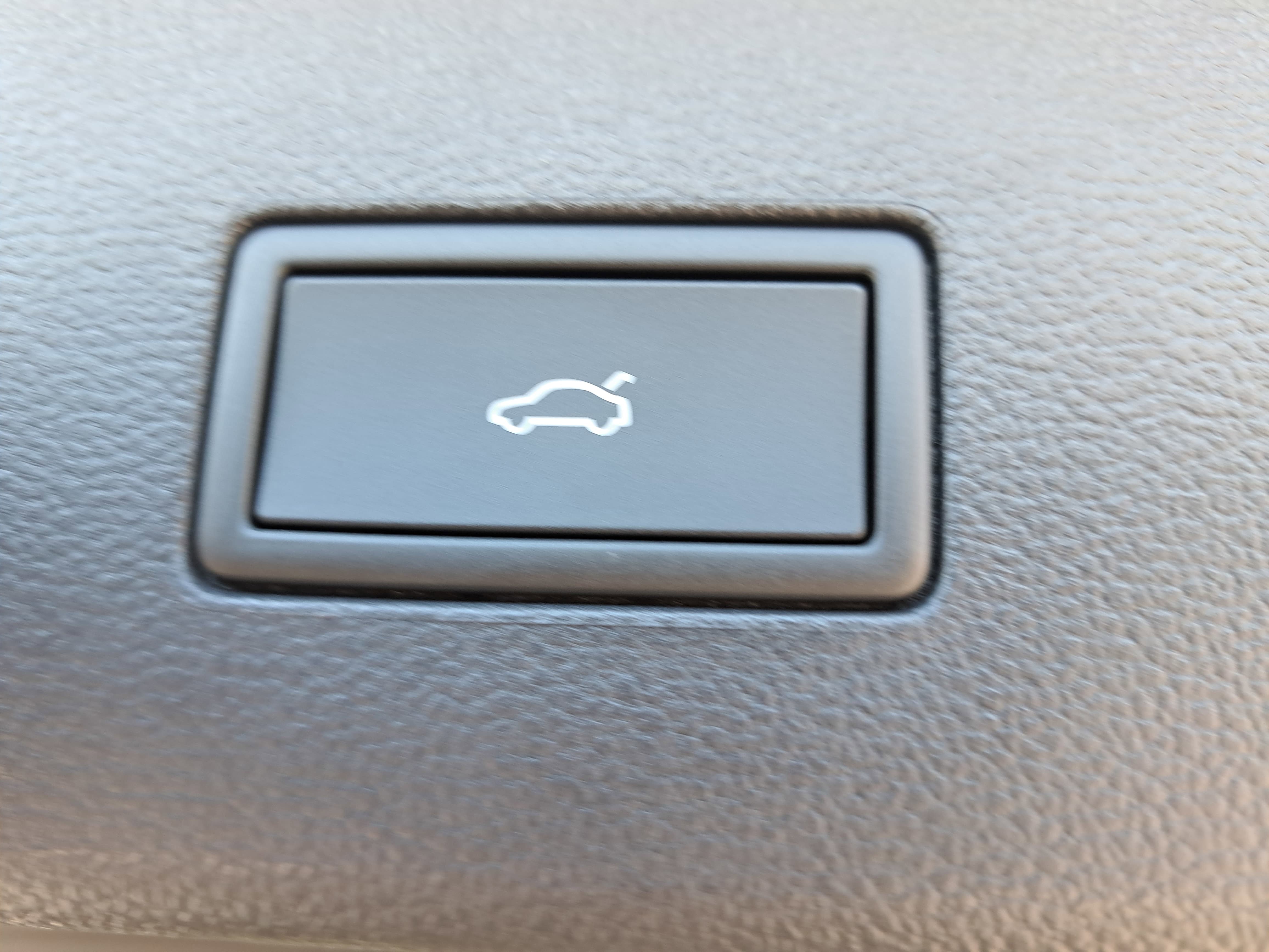 New 2026 Volkswagen Atlas SE image 14
