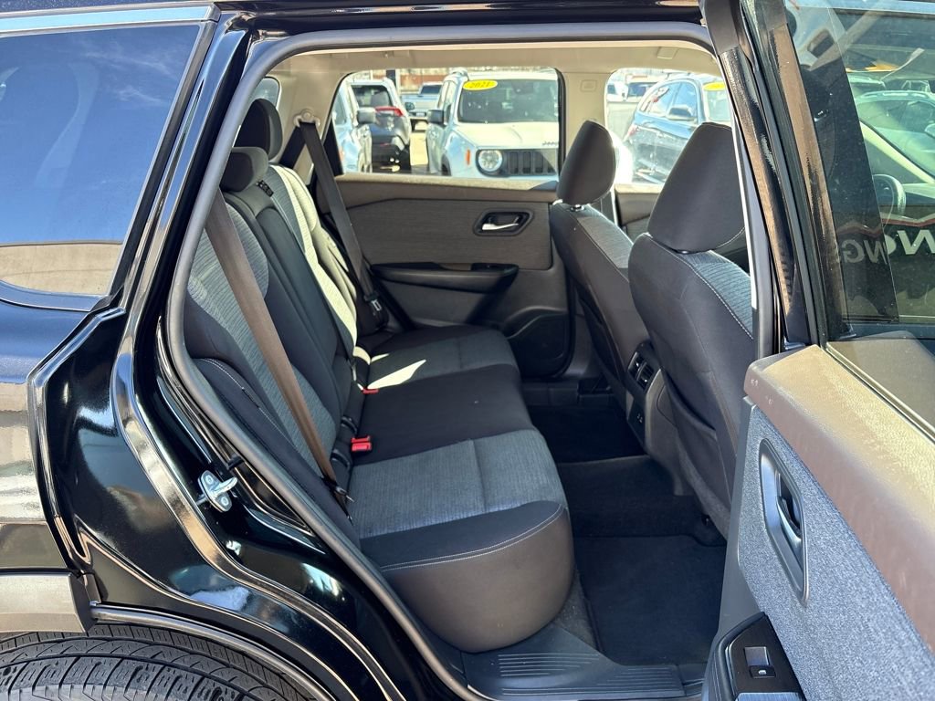 Used 2021 Nissan Rogue SV AWD/4WD image 27