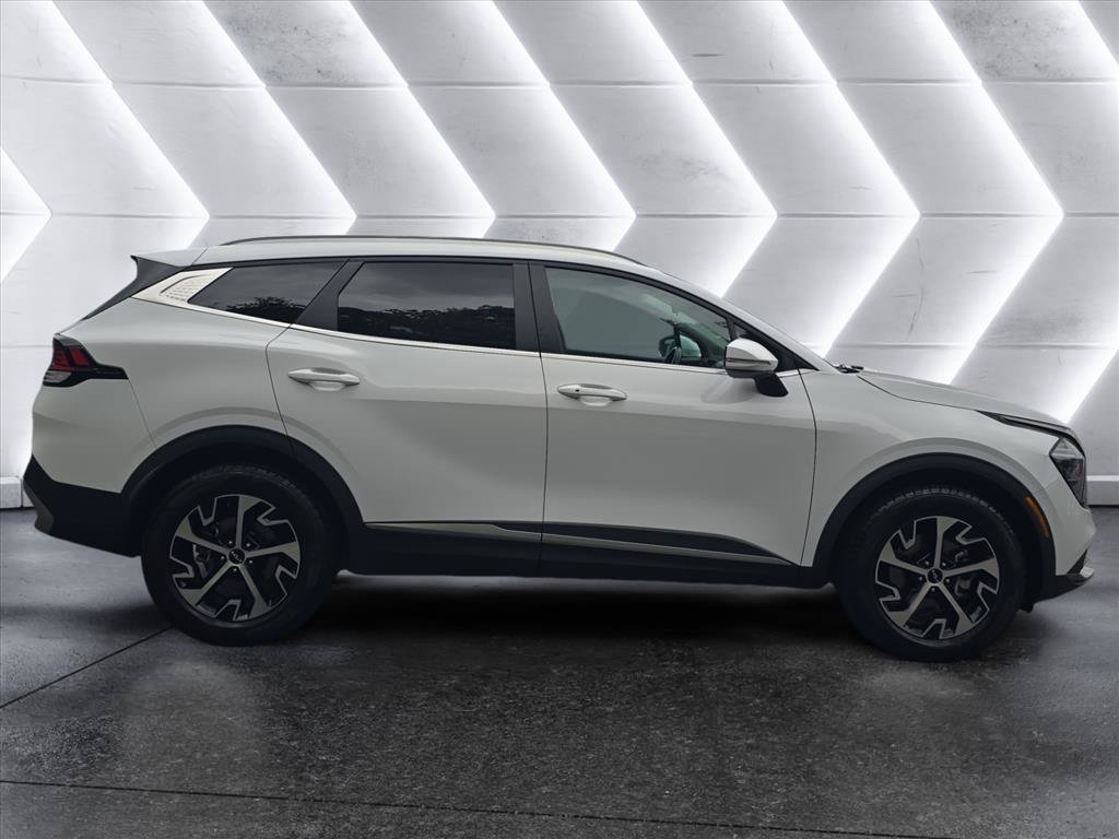 Used 2023 Kia Sportage EX AWD/4WD image 6