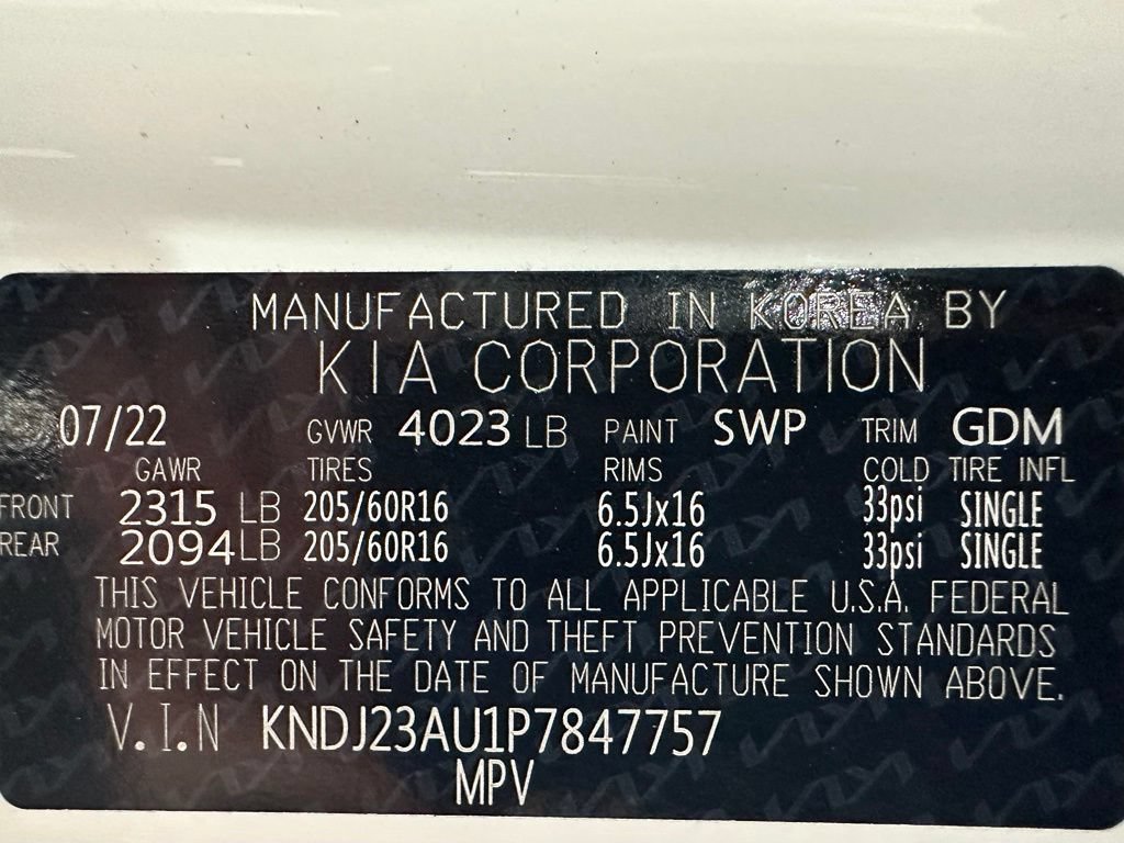 Used 2023 Kia Soul LX w/ LX Technology Package FWD image 11