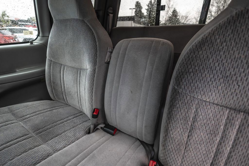 Used 1998 Ford F150 XLT image 23