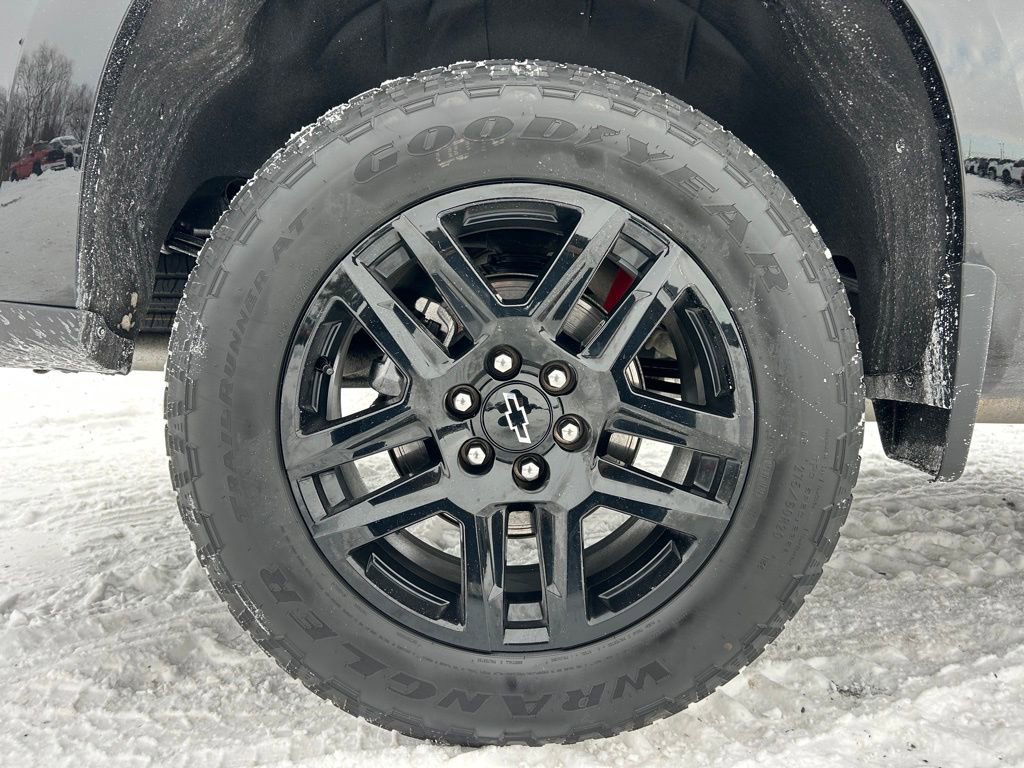 Used 2025 Chevrolet Silverado 1500 RST image 18