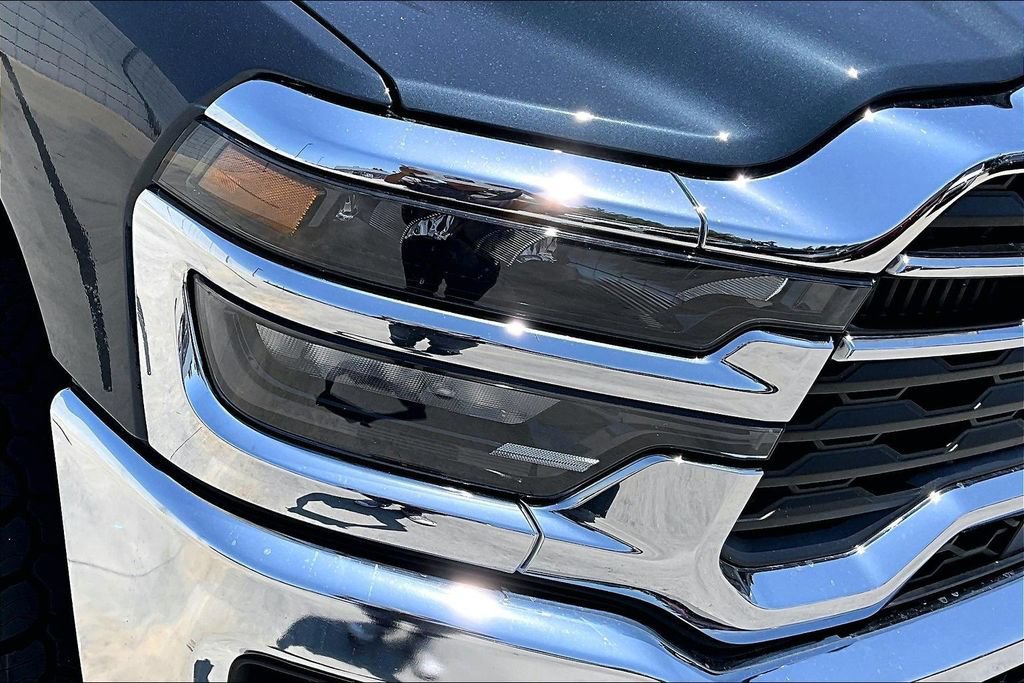 Certified 2025 RAM 2500 Big Horn AWD/4WD image 27