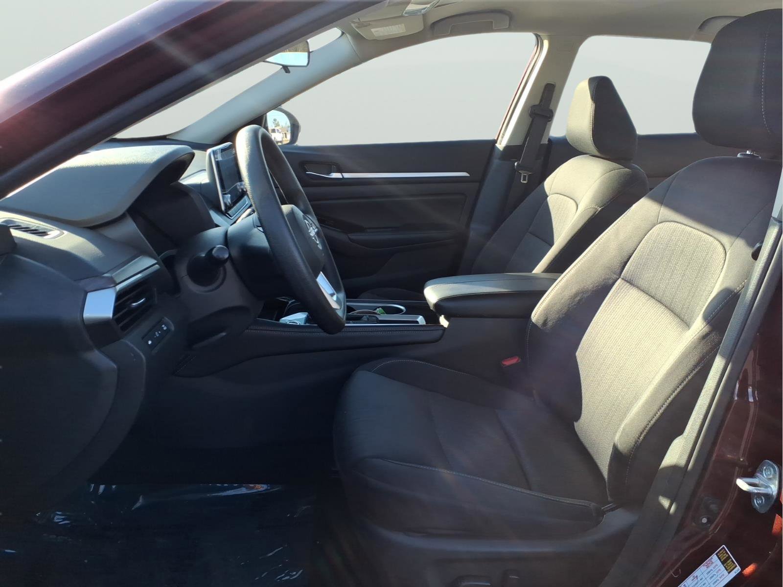 Used 2023 Nissan Altima 2.5 SV image 13