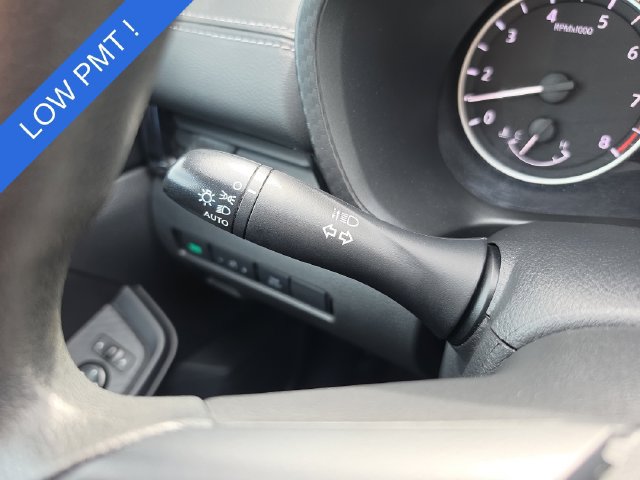 Used 2024 Nissan Sentra SV FWD image 22