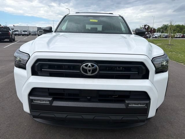 Used 2026 Toyota 4Runner SR5 AWD/4WD image 3