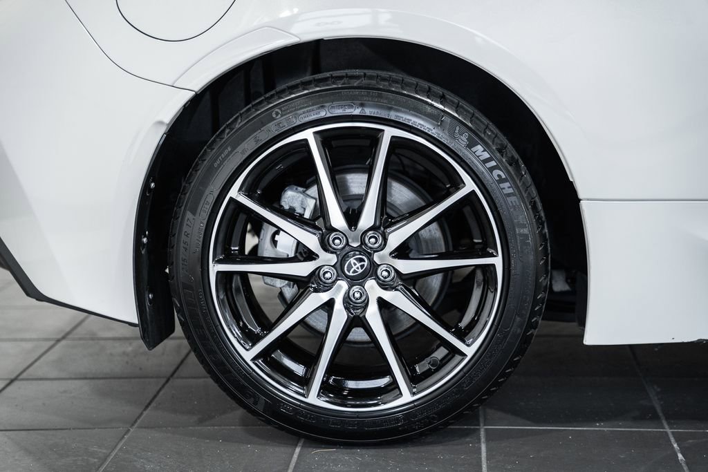 Used 2024 Toyota GR86 image 16