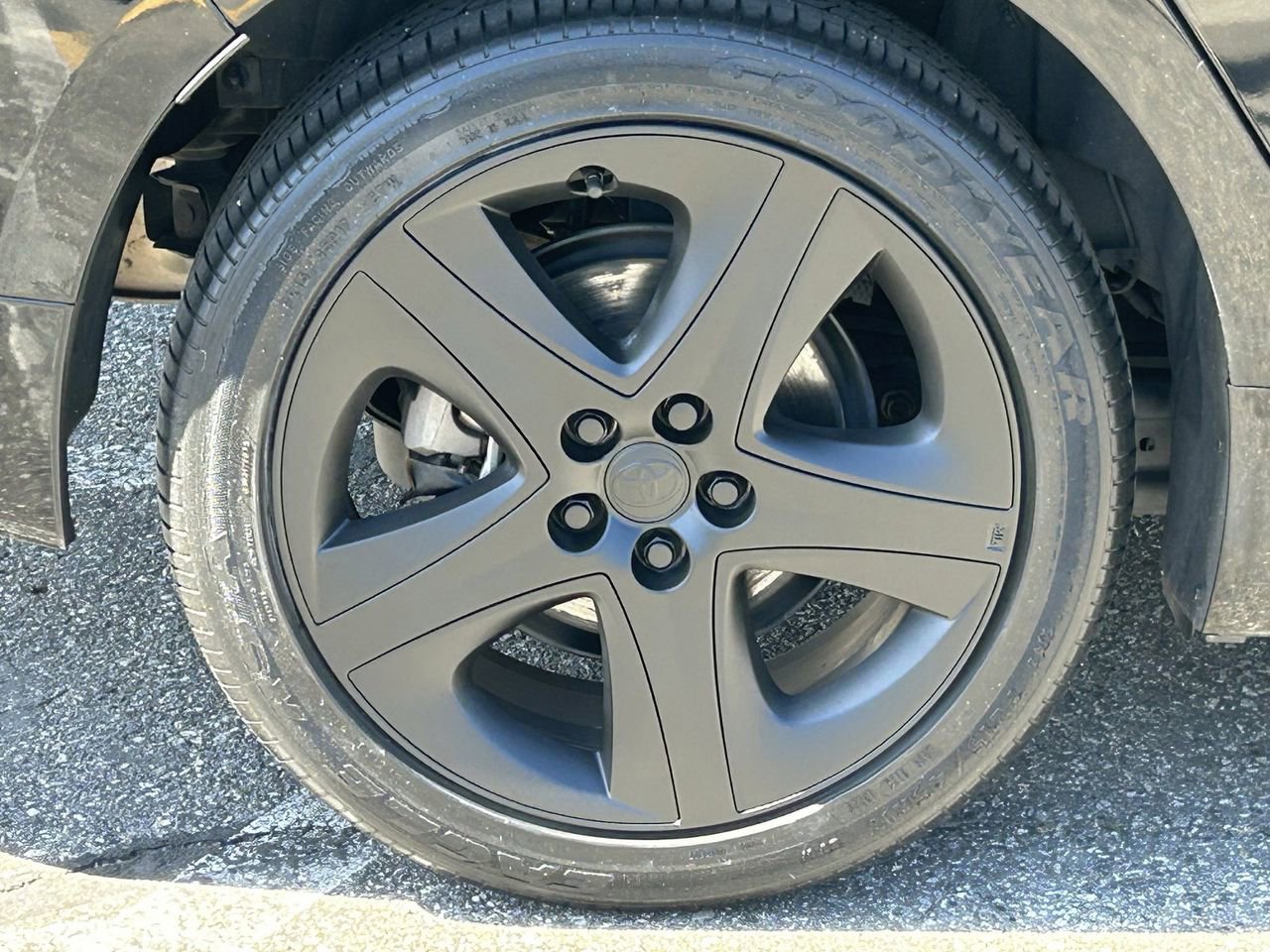 Used 2016 Toyota Prius Three Touring w/ Preferred Accessory Package FWD image 8