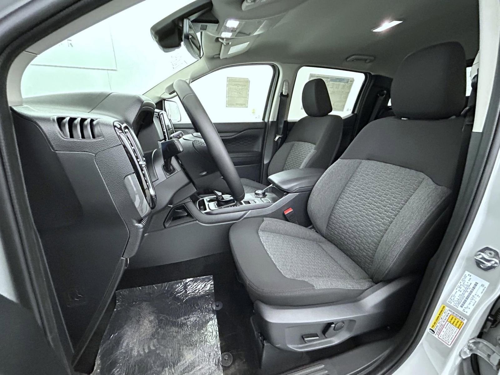 New 2026 Ford Ranger XLT w/ Equipment Group 301A High image 10