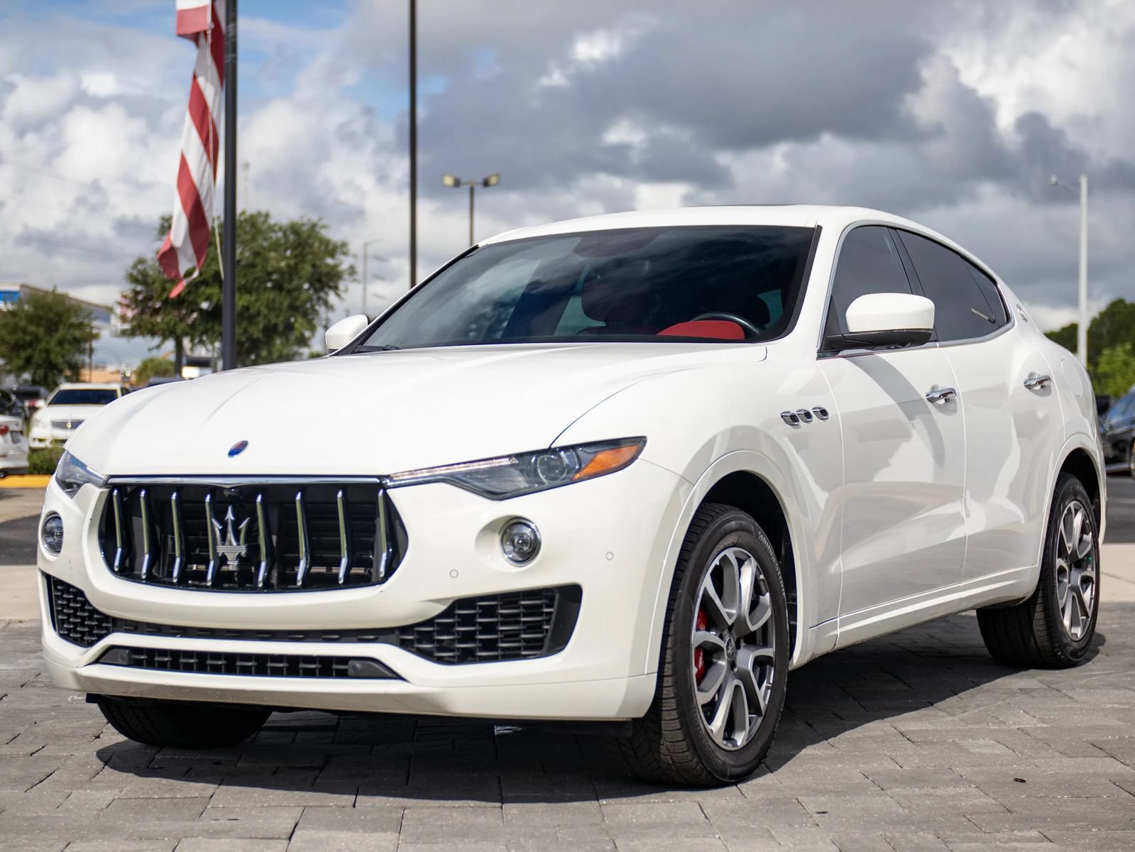 Used 2020 Maserati Levante S AWD/4WD image 6