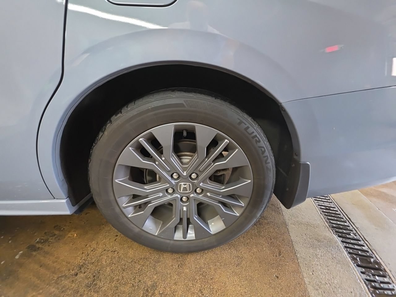 Used 2025 Honda Odyssey Touring image 12