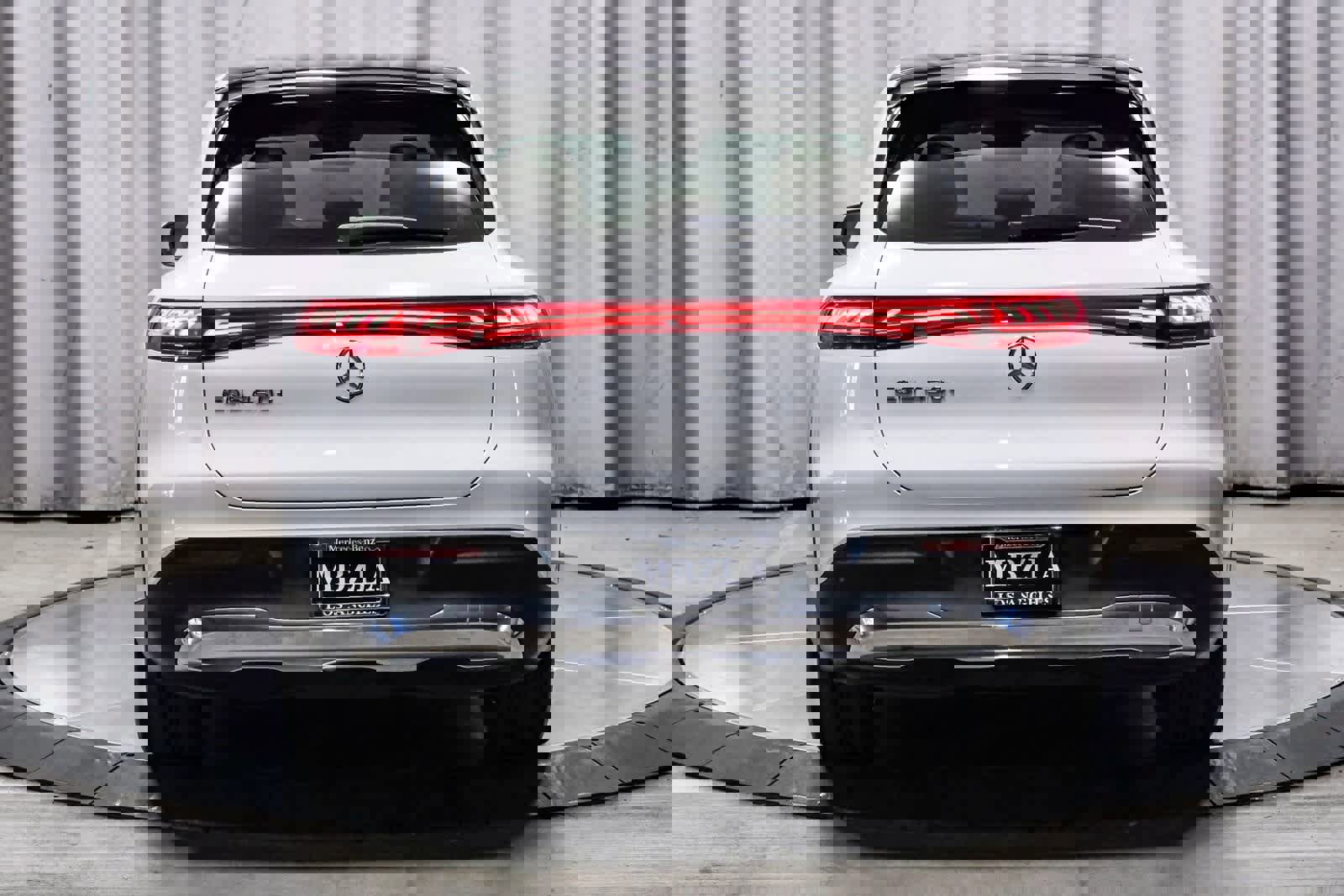 Certified 2023 Mercedes-Benz EQS 450+ SUV image 3