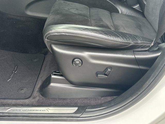 Used 2018 Jeep Grand Cherokee Trackhawk AWD/4WD image 10
