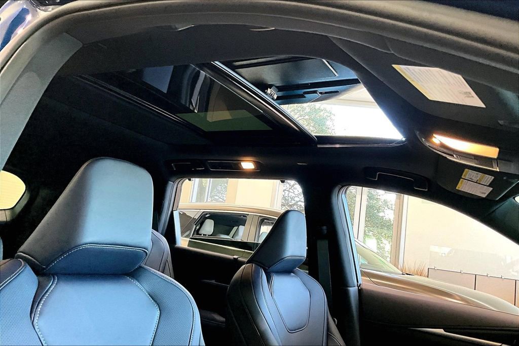 New 2026 INFINITI QX60 Sport w/ Dark Cargo Package image 24