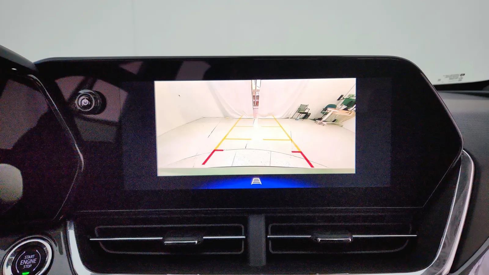 Used 2024 Chevrolet Trax ACTIV w/ Sunroof Package image 27