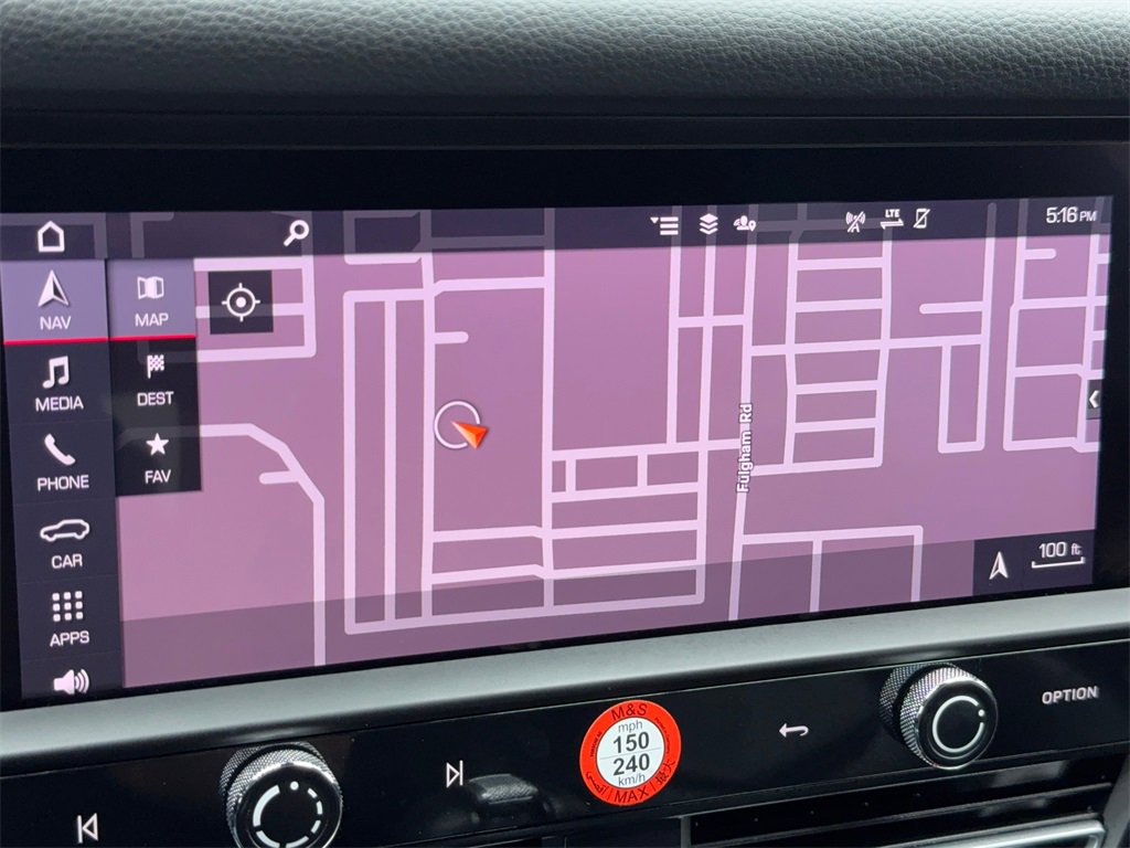 Used 2024 Porsche Macan image 25