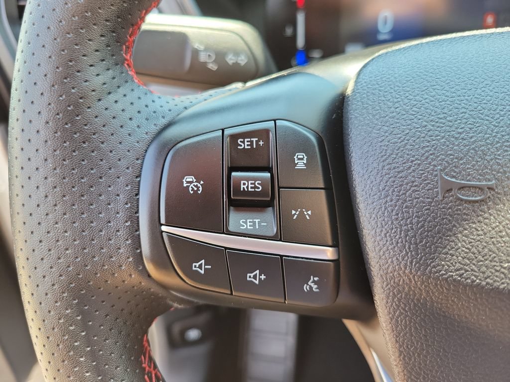 Used 2024 Ford Escape ST-Line w/ Tech Pack #1 AWD/4WD image 24