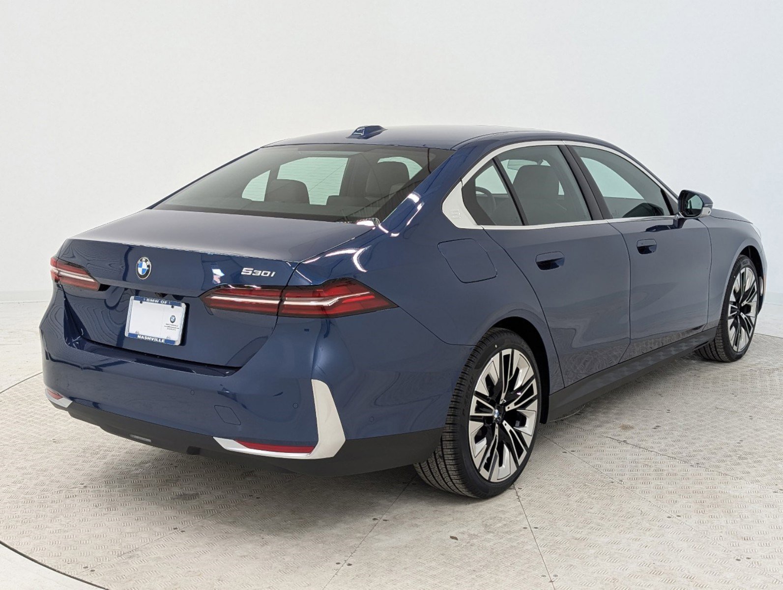 New 2025 BMW 530i w/ Premium Package image 8