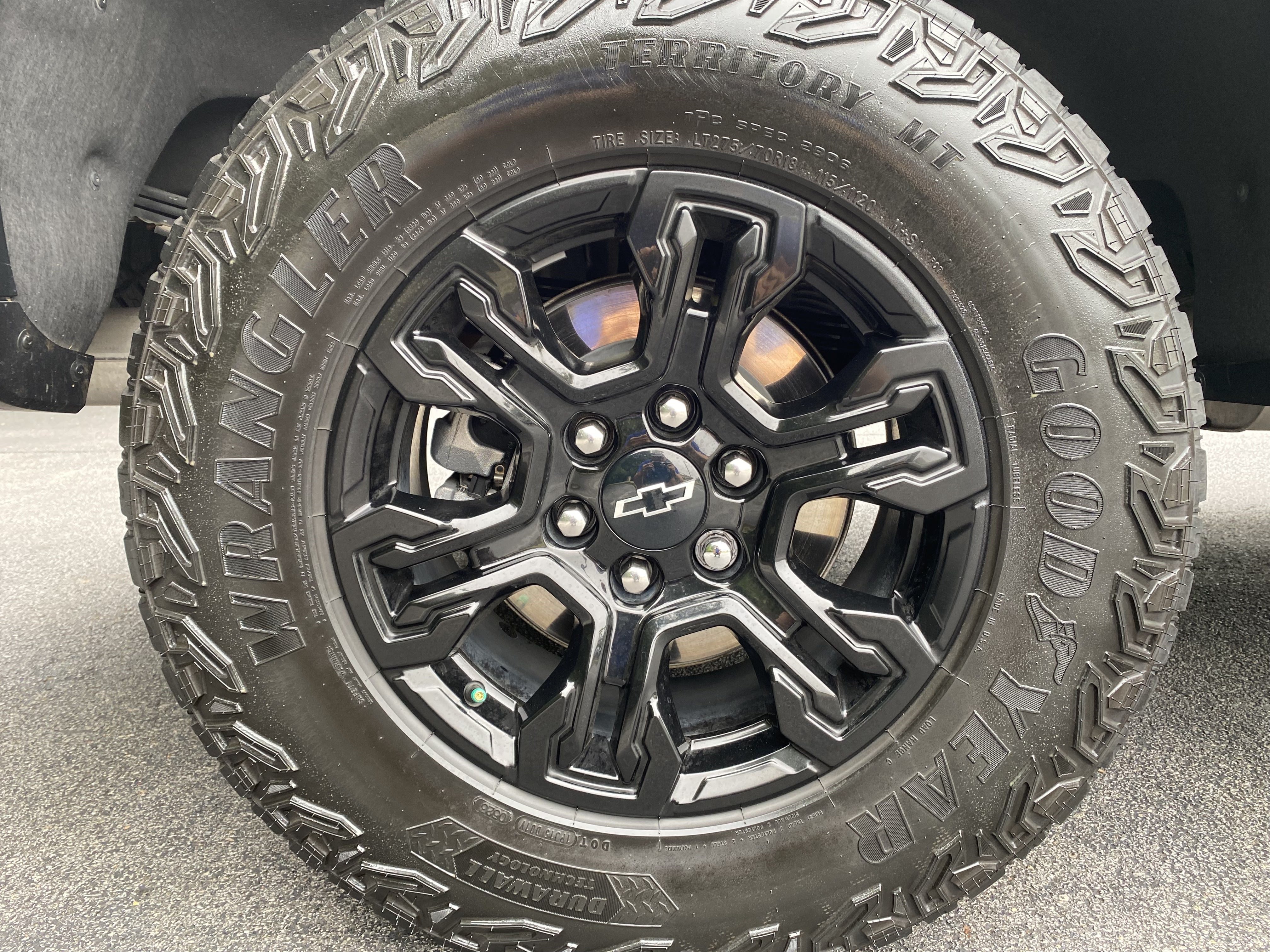 Used 2023 Chevrolet Silverado 1500 ZR2 w/ Technology Package AWD/4WD image 46