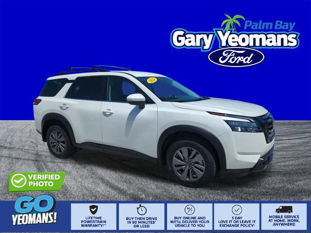 Used 2024 Nissan Pathfinder SV w/ Black Appearance Package