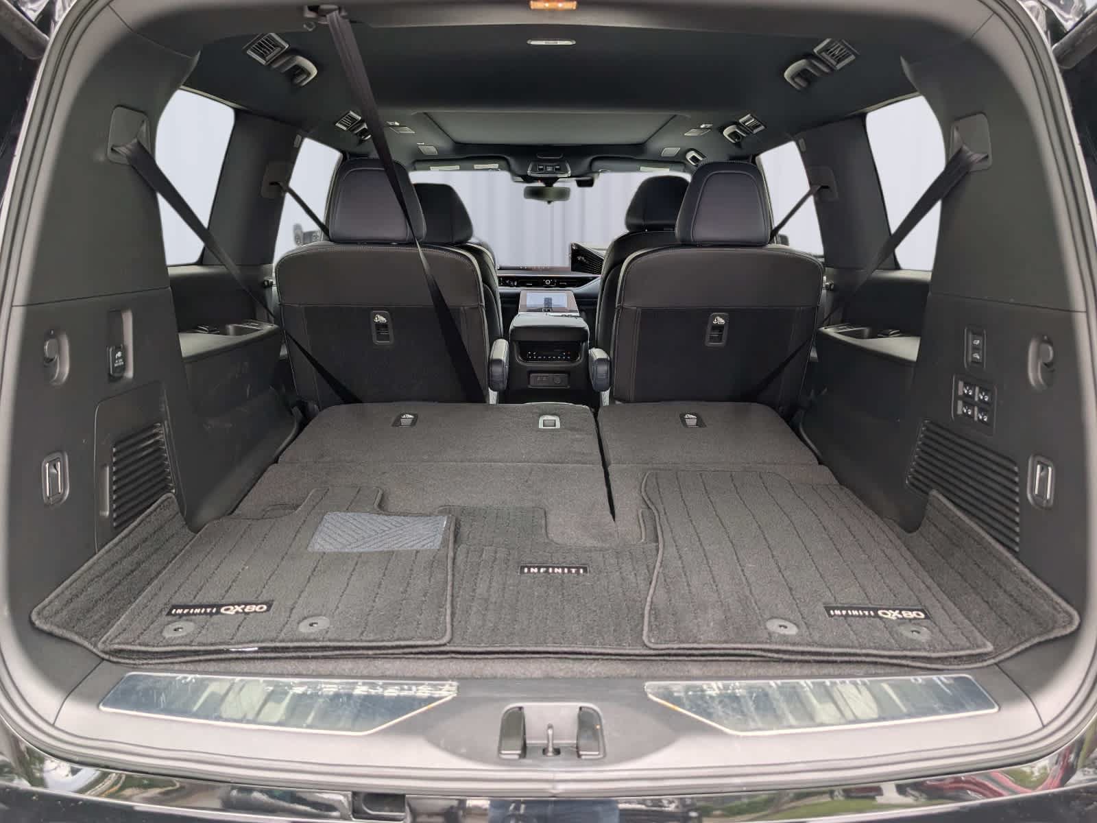 Used 2026 INFINITI QX80 4WD image 14