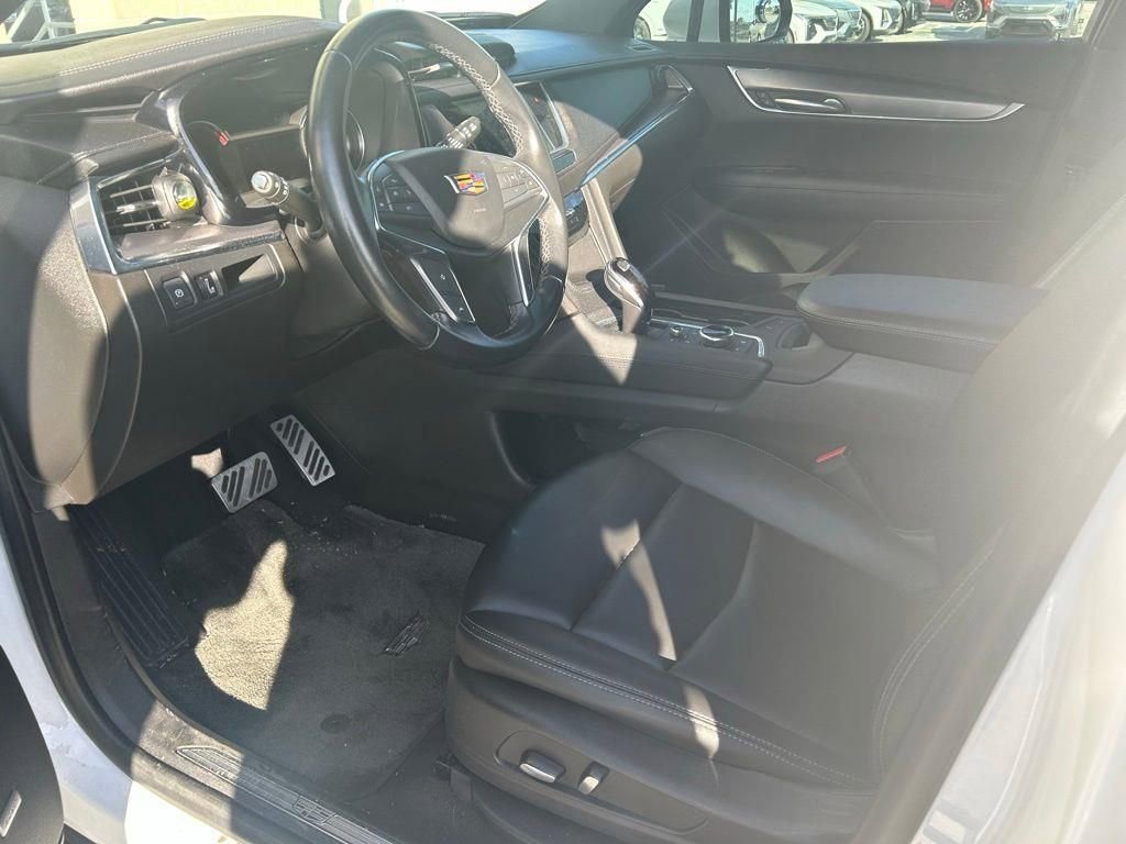 Used 2022 Cadillac XT5 Luxury image 13