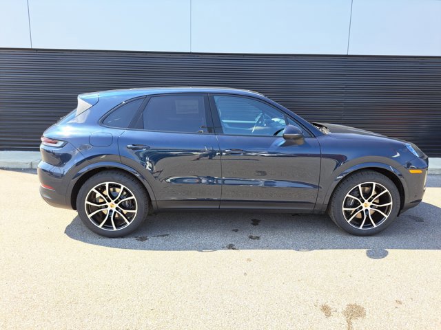 Used 2025 Porsche Cayenne image 8