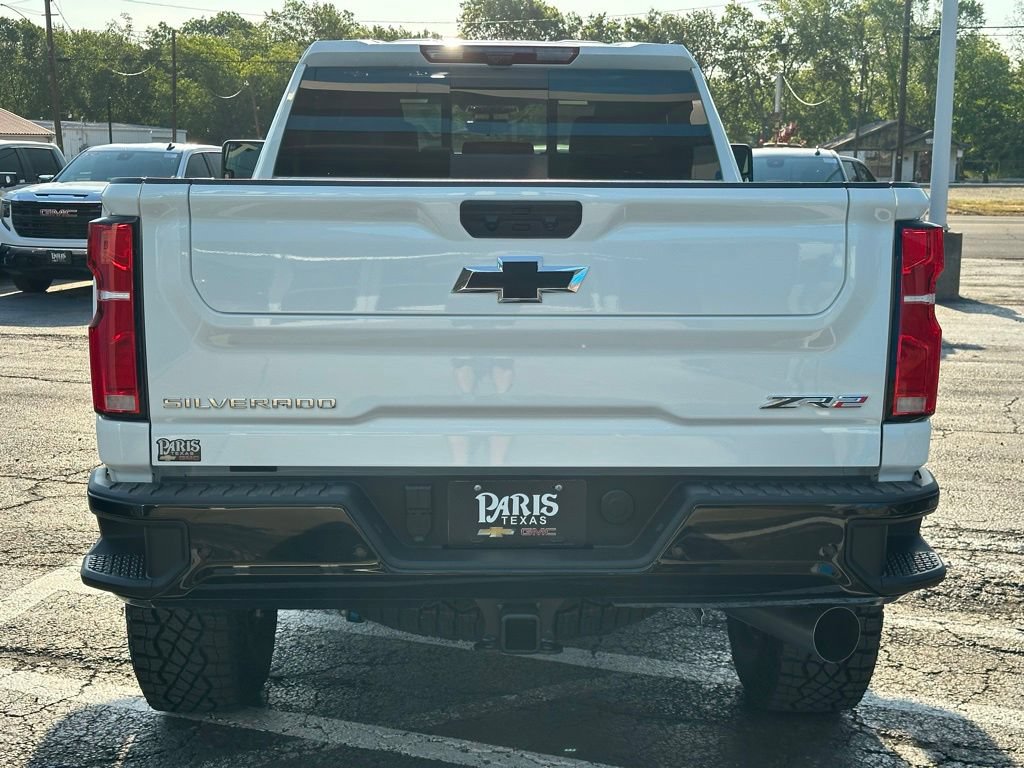 New 2026 Chevrolet Silverado 2500 ZR2 AWD/4WD image 5