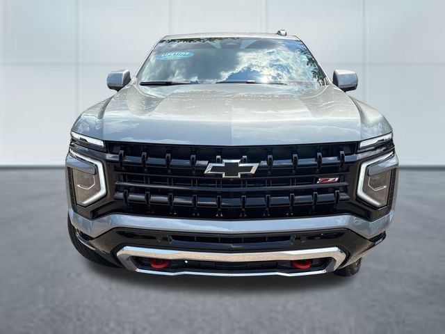 Used 2026 Chevrolet Suburban Z71 w/ Comfort Package AWD/4WD image 6