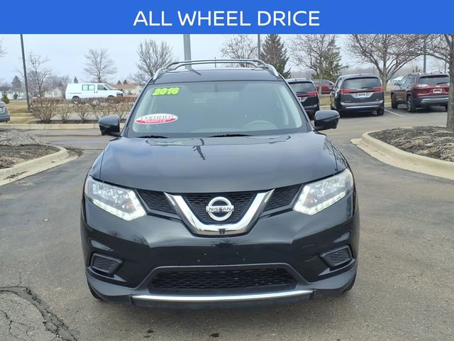 Used 2016 Nissan Rogue SV w/ SV Premium Package image 2