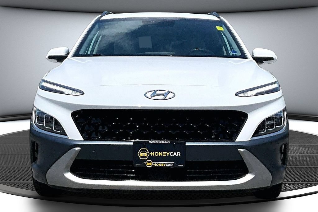 Used 2023 Hyundai Kona Limited AWD/4WD image 2
