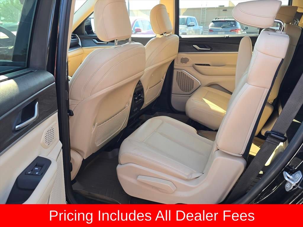 Used 2022 Jeep Grand Cherokee L Limited w/ Luxury Tech Group II RWD image 5