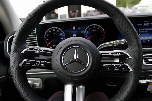 New 2026 Mercedes-Benz GLS 450 4MATIC image 24