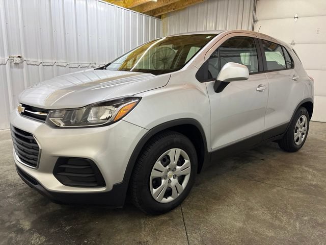 Used 2017 Chevrolet Trax LS FWD image 3
