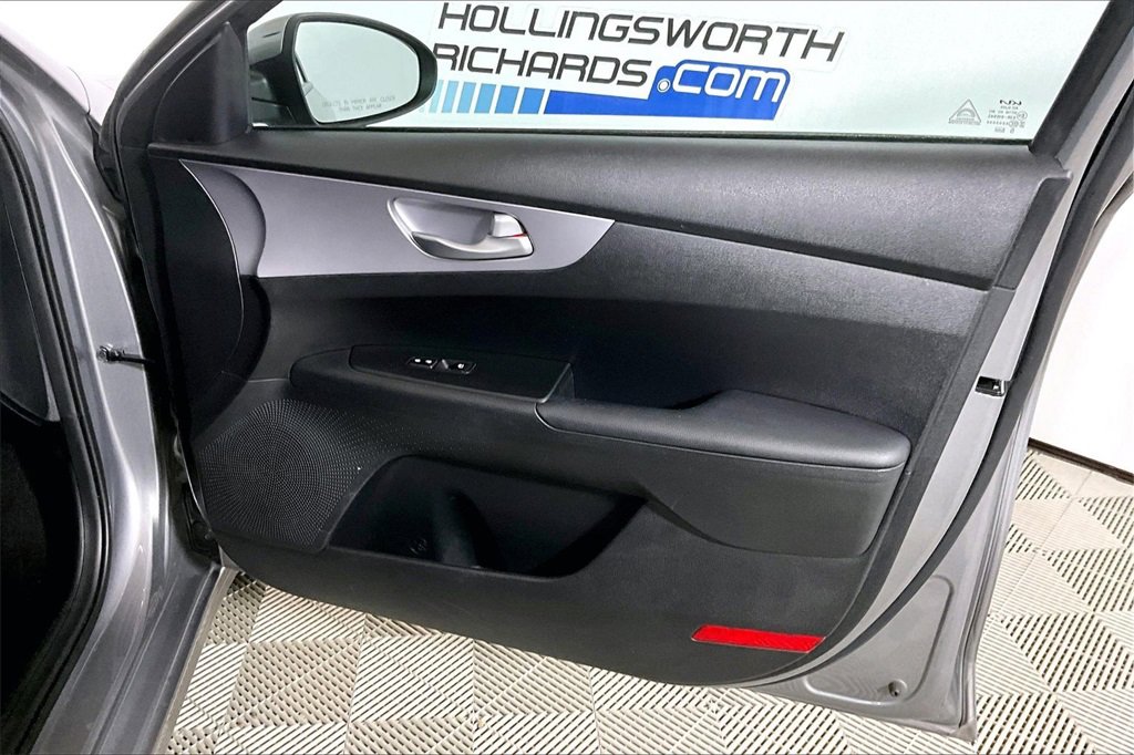 Used 2024 Kia Forte LXS image 19