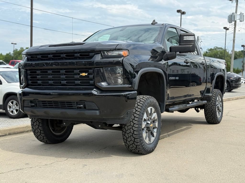 Used 2022 Chevrolet Silverado 2500 Custom w/ Custom Value Package AWD/4WD image 2
