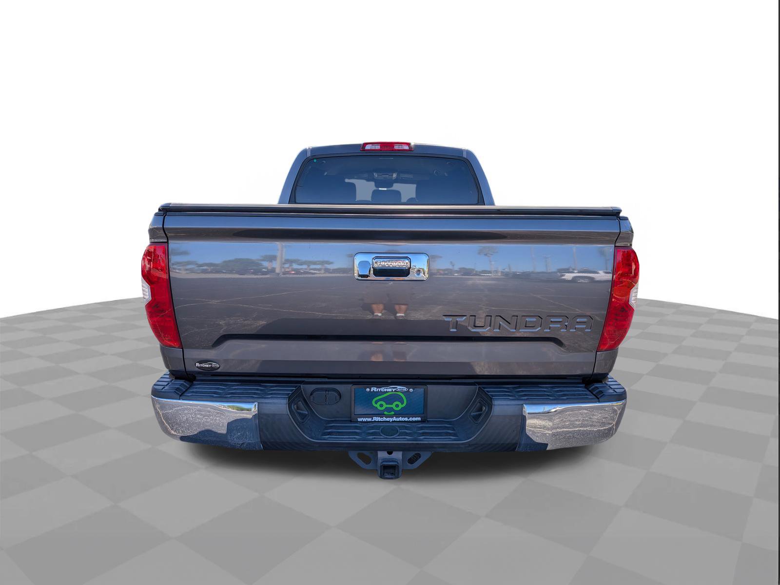 Used 2016 Toyota Tundra SR5 w/ SR5 Upgrade Package RWD image 5