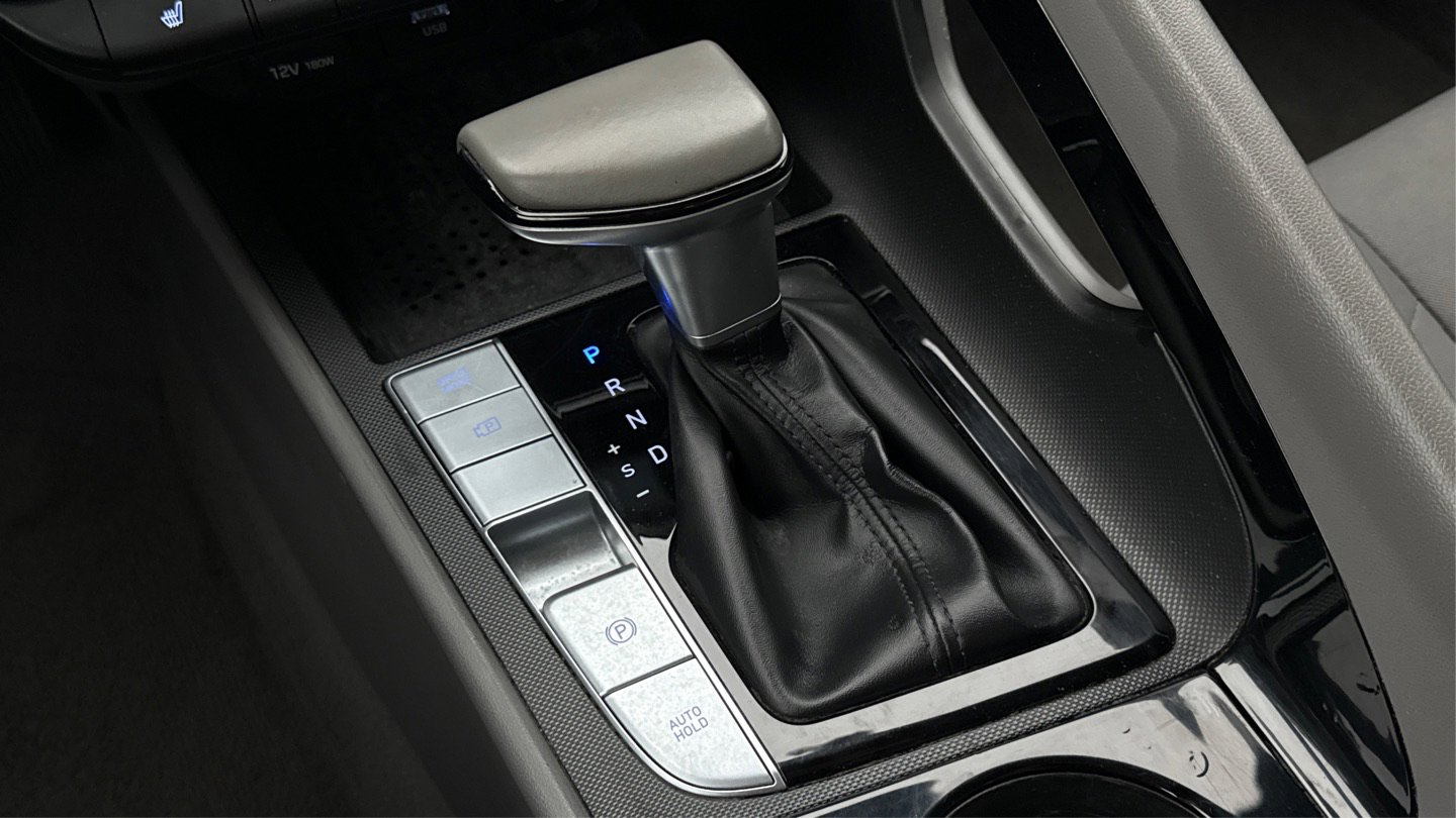 Used 2021 Hyundai Elantra SEL w/ Convenience + Premium Package FWD image 42