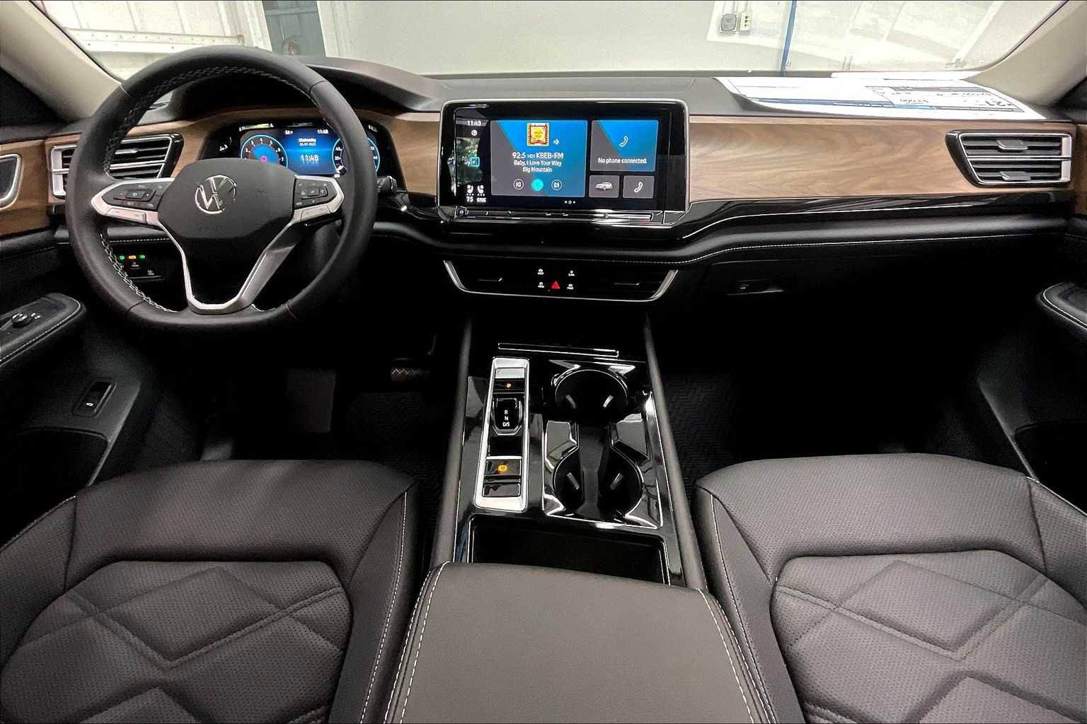 New 2025 Volkswagen Atlas SE image 7