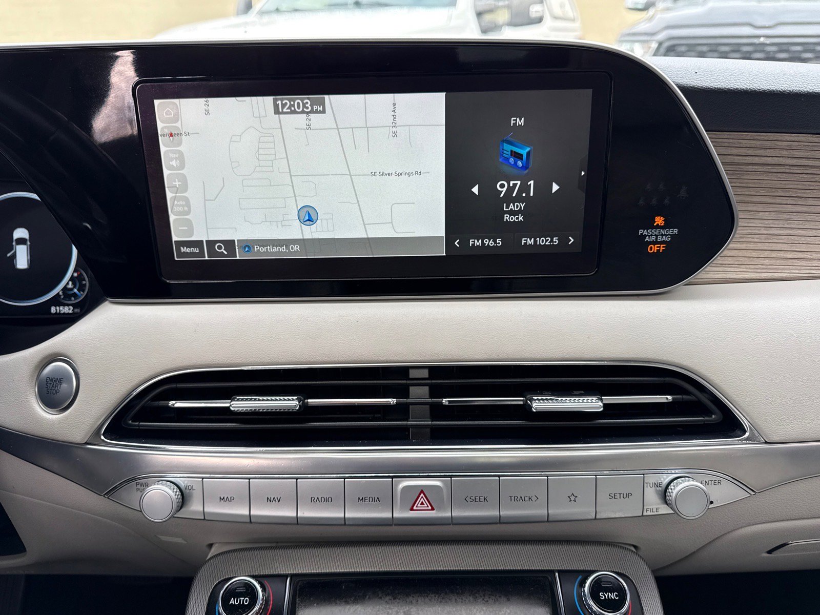 Used 2021 Hyundai Palisade Limited image 26