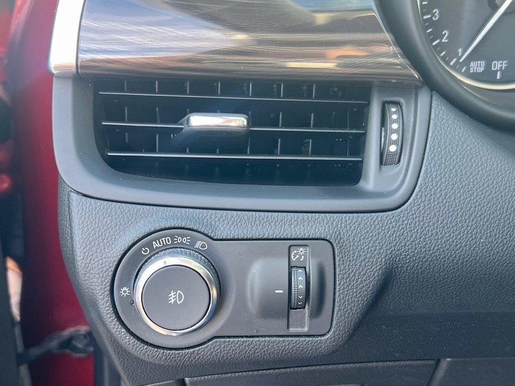 Used 2020 Buick Envision Premium w/ LPO, Active Package image 13