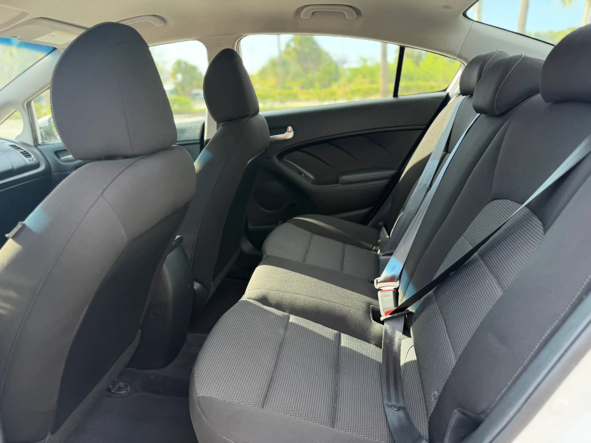 Used 2017 Kia Forte LX FWD image 12