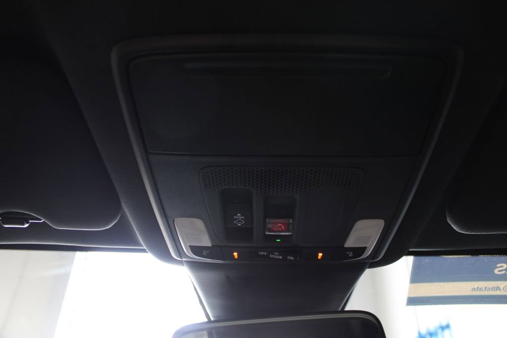 Used 2026 Honda CR-V TrailSport image 39