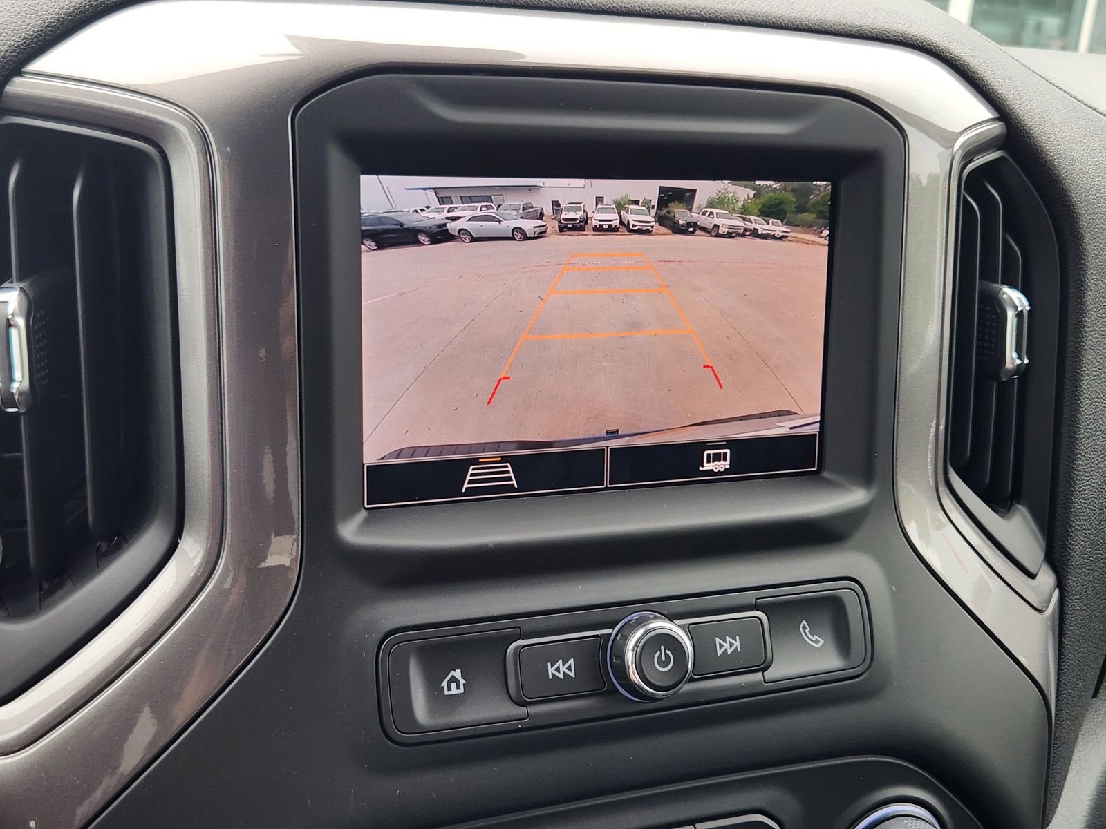 Used 2025 Chevrolet Silverado 1500 Custom RWD image 19