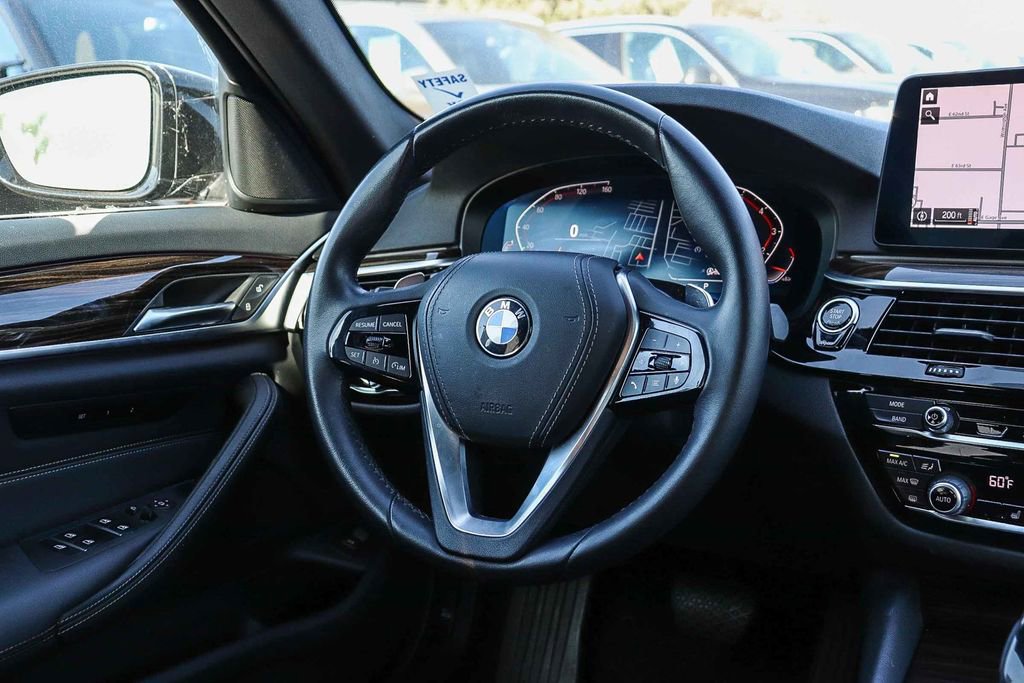 Certified 2023 BMW 530i w/ Convenience Package image 18