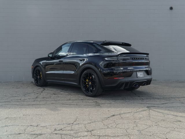 Certified 2024 Porsche Cayenne Turbo GT image 3