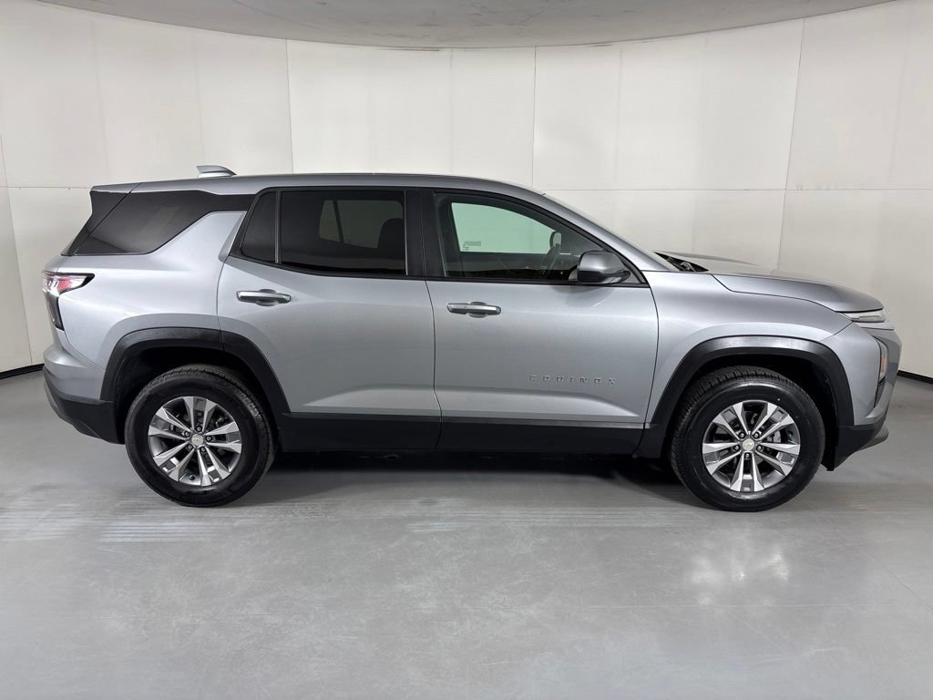 Used 2025 Chevrolet Equinox LT AWD/4WD image 9