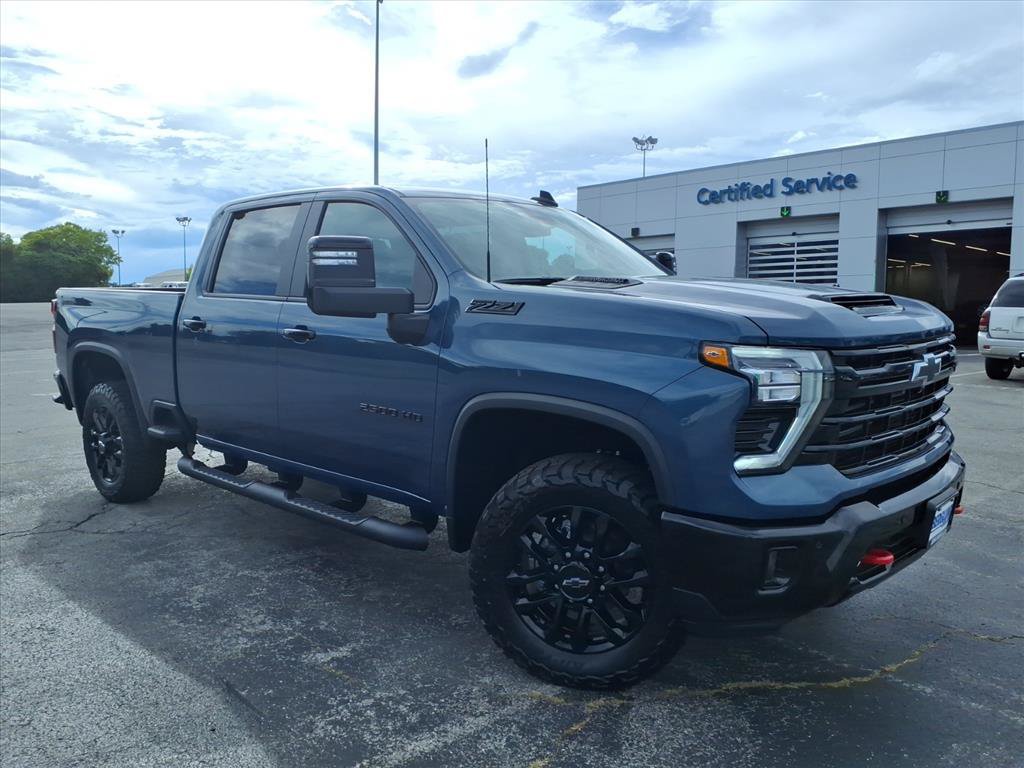 New 2026 Chevrolet Silverado 2500 LT w/ Trail Boss Package AWD/4WD image 2