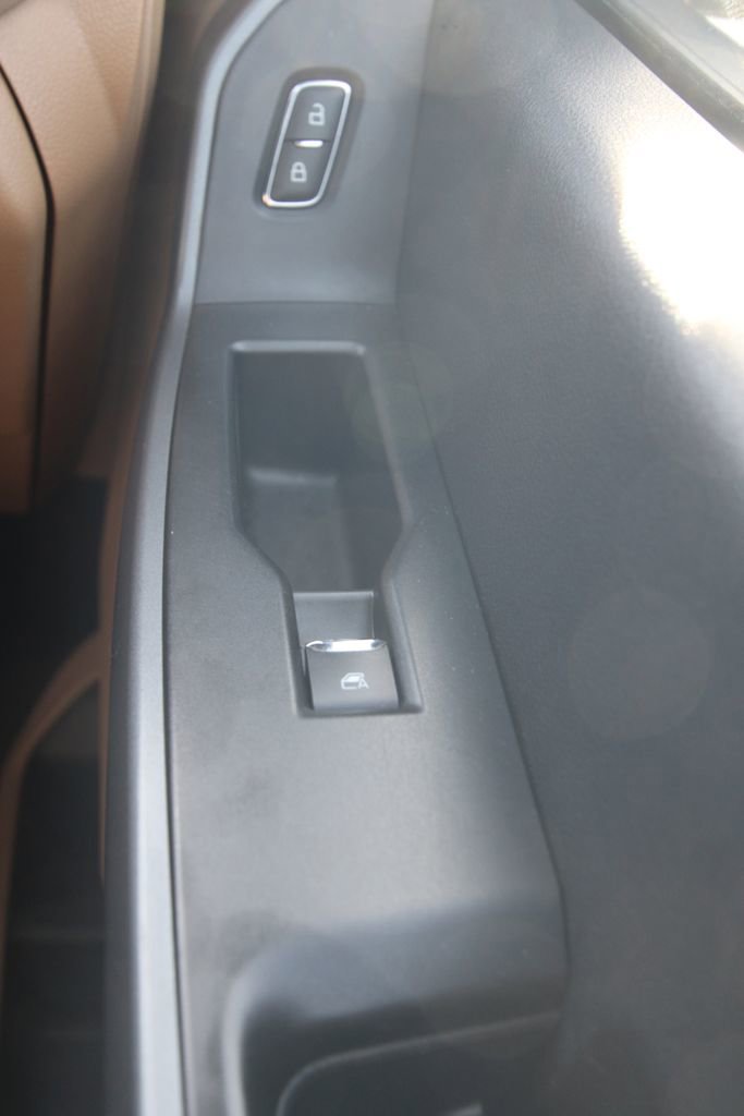 Used 2025 Ford F250 XLT image 21